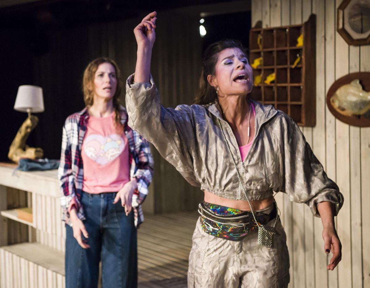 Critica de "Lo que el río hace": María y Paula Marull en una puesta sobre el regreso y la identidad