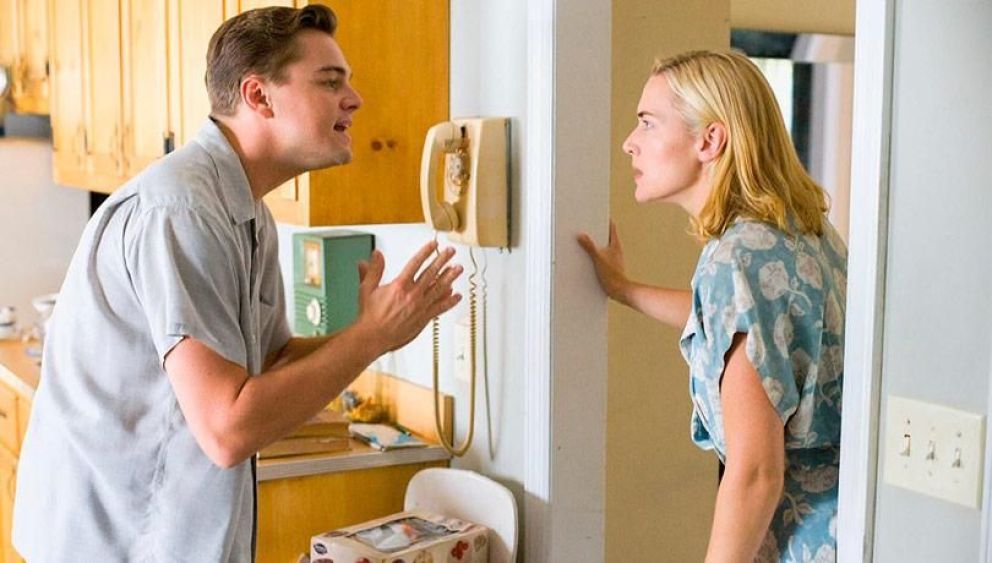 Crítica de "Solo un Sueño": Leonardo DiCaprio y Kate Winslet en una Tragedia Americana