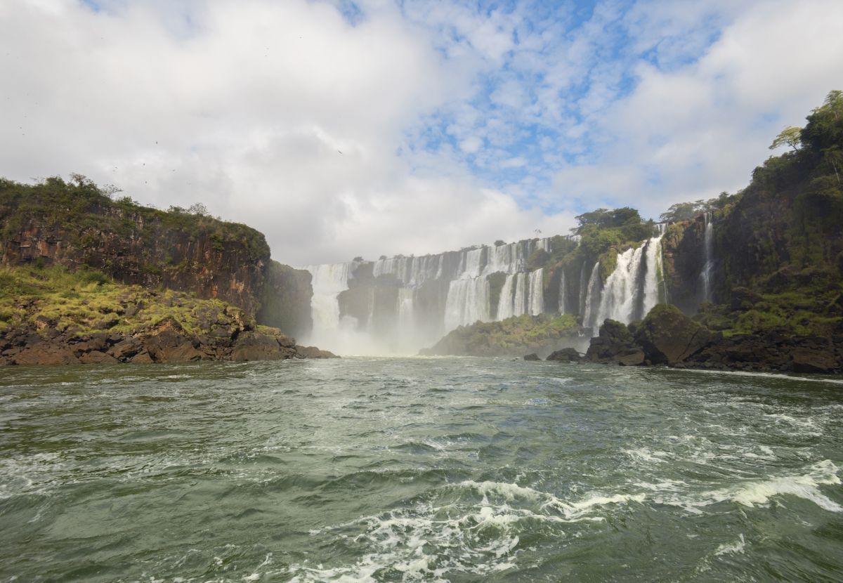 Crítica de “El último gigante”: Marcos Carnevale y una catarata de lágrimas