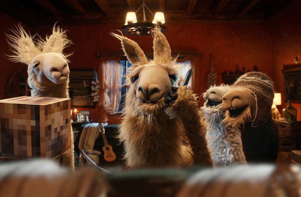 Crítica de "La llama que llama": un regreso anacrónico que evidencia el paso del tiempo