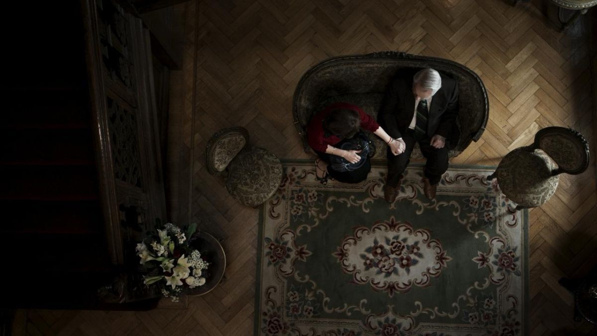 Crítica de "La casaca de Dios": Natalia Oreiro y Jorge Marrale en un dramedy sobre la camiseta de Maradona