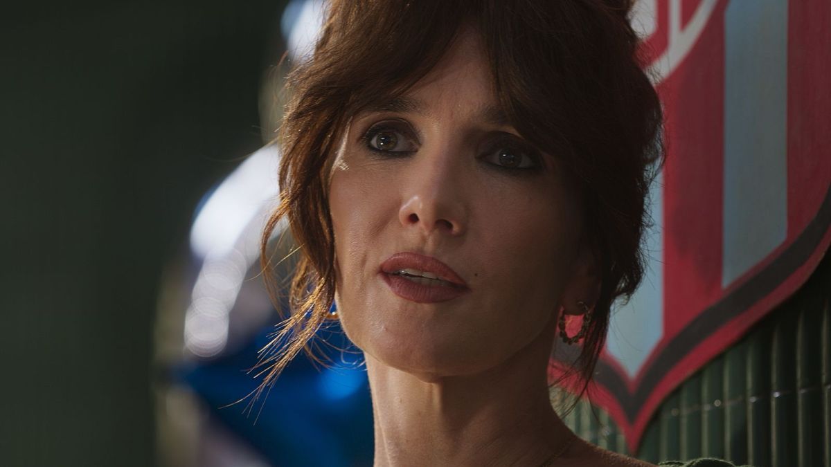 Crítica de "La casaca de Dios": Natalia Oreiro y Jorge Marrale en un dramedy sobre la camiseta de Maradona