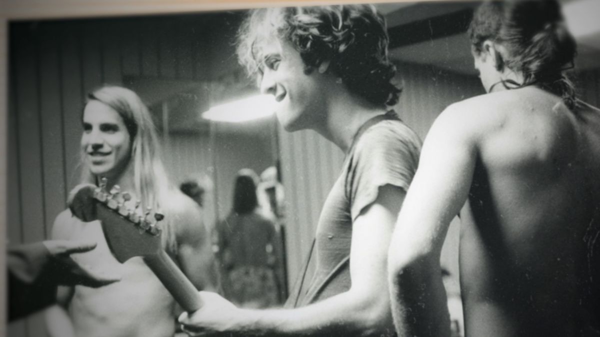 Crítica de "El origen de los Red Hot Chili Peppers: Nuestro hermano Hillel": El alma de una hermandad inquebrantable