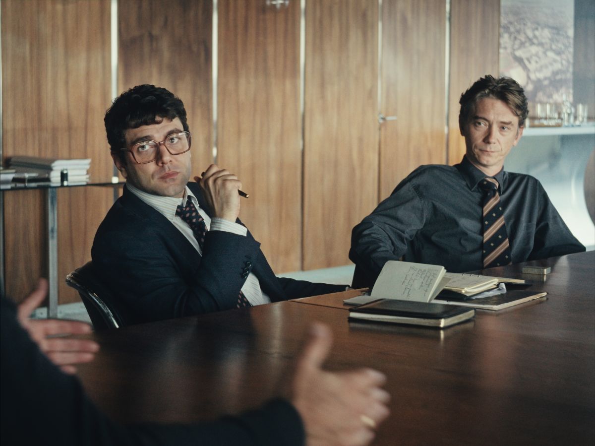 Crítica de "El gran arco": Un drama biográfico sobre el arquitecto de un emblema de París