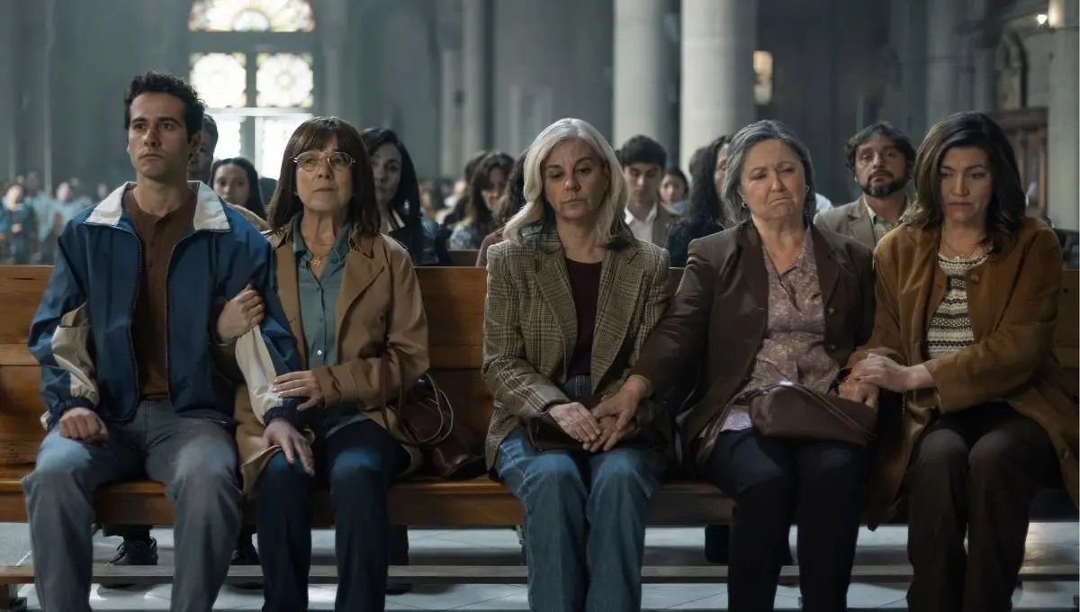 Crítica de "Alguien tiene que saber": Paulina García y Alfredo Castro en un true crime donde el silencio encubre la verdad