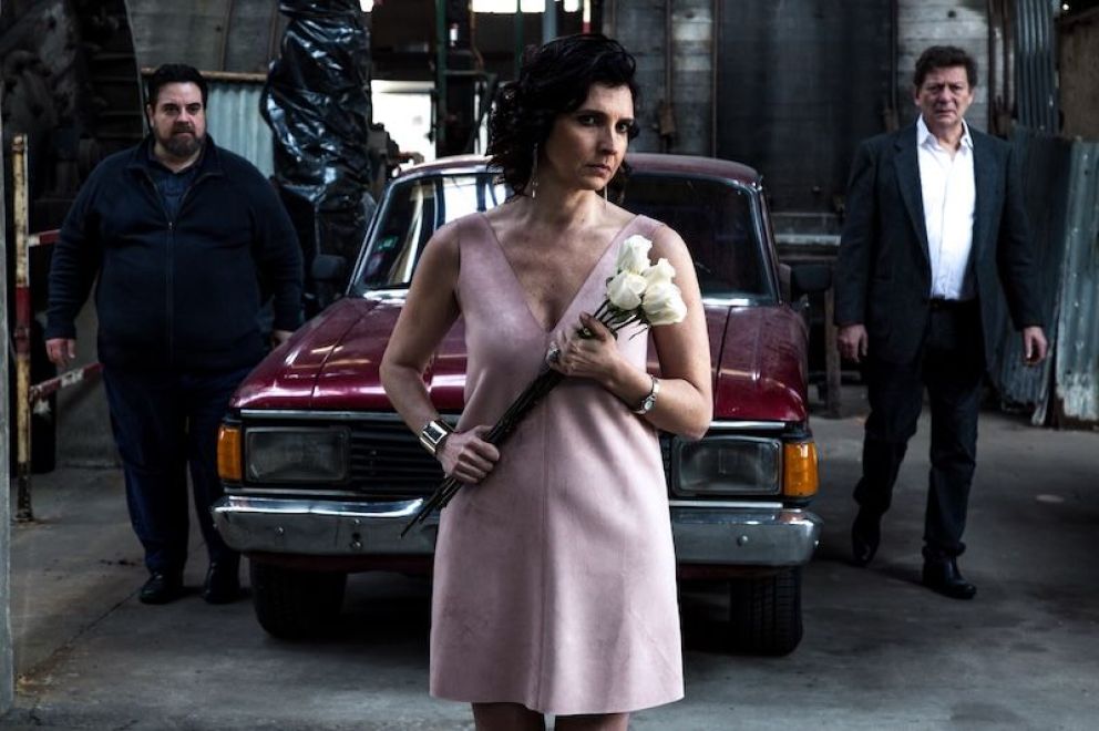 Crítica de "Lo habrás imaginado": la verdad como construcción y la mentira como sistema