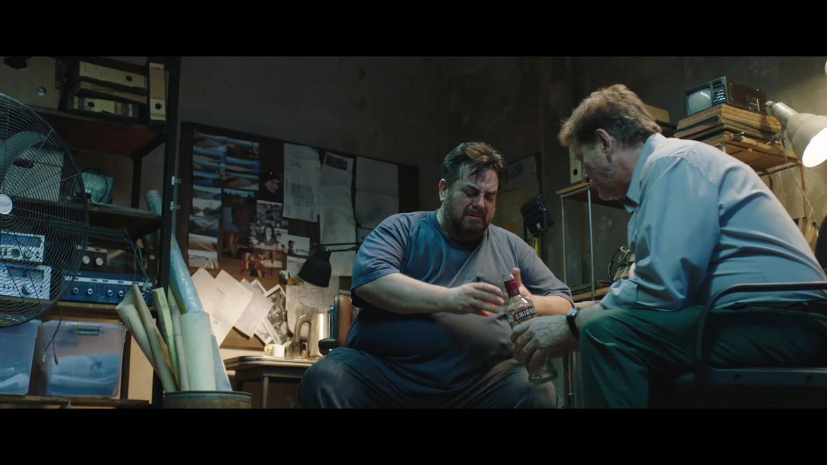 Crítica de "Lo habrás imaginado": la verdad como construcción y la mentira como sistema