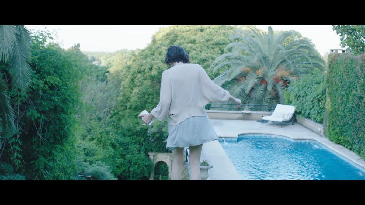 Crítica de "Lo habrás imaginado": la verdad como construcción y la mentira como sistema