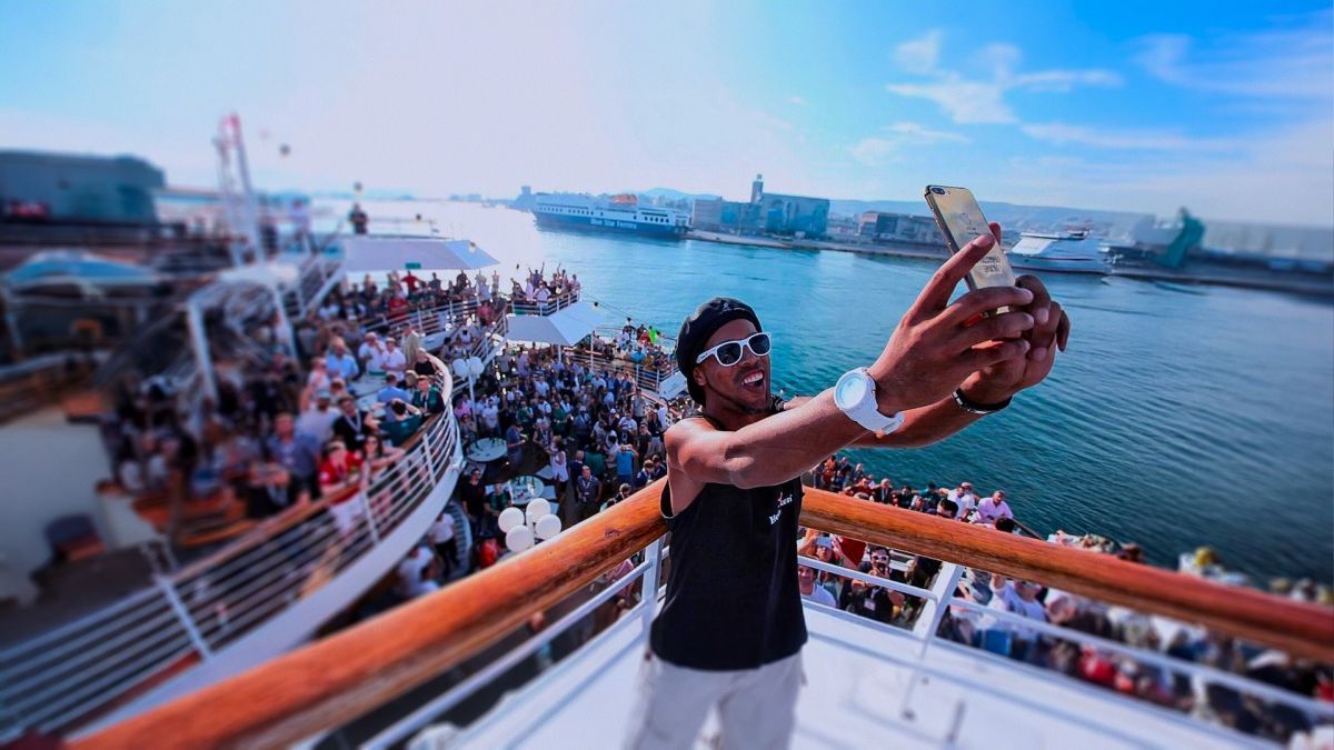 Crítica de “Ronaldinho”: El último bailarín del fútbol