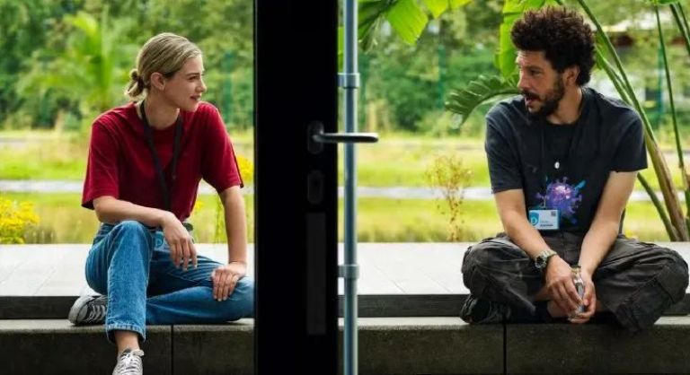 Crítica de "Red Tóxica": Un thriller fallido sobre el costo humano de moderar contenido