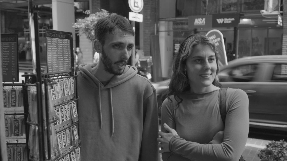 Crítica de “La amiga de mi amigo”: Celos, deseos y la fragilidad de los vínculos