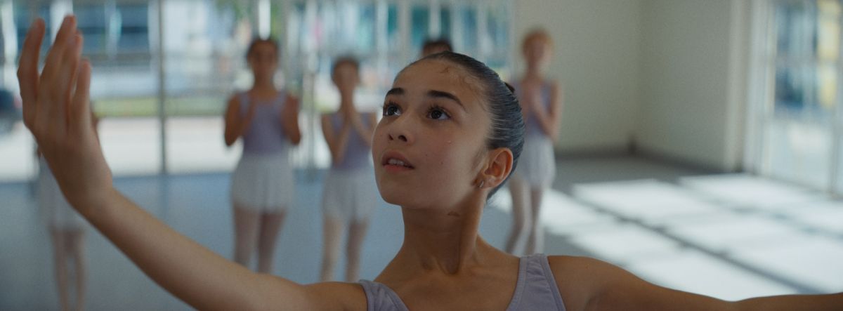 Crítica de "Two Tears": el costo de aprender a sentir en escena