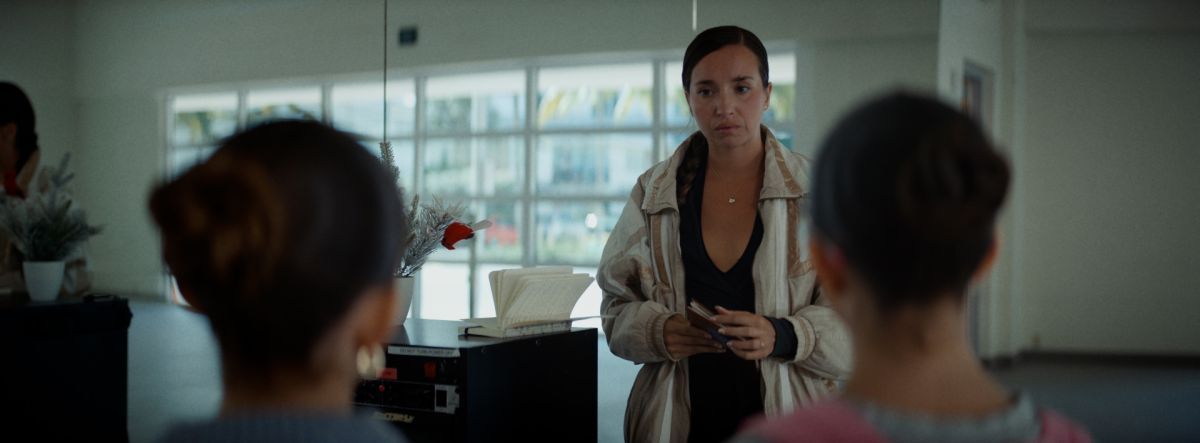 Crítica de "Two Tears": el costo de aprender a sentir en escena