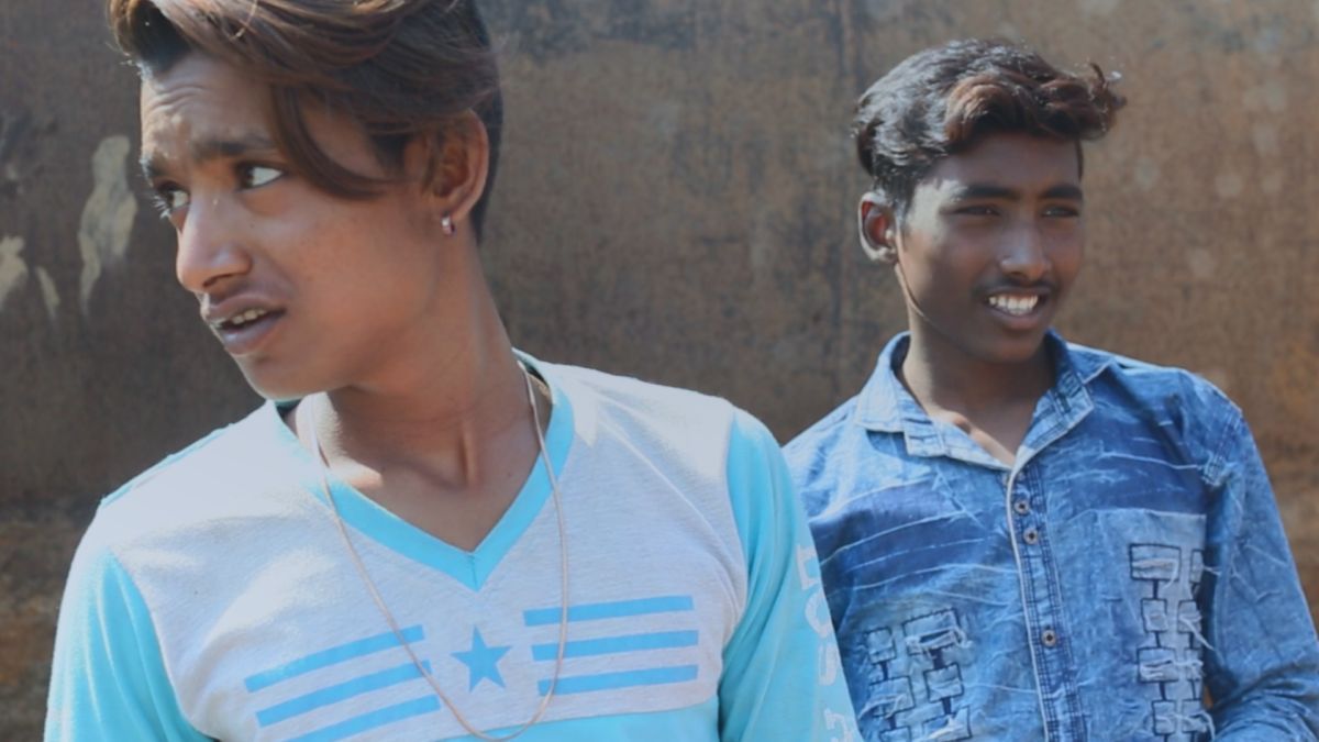 Crítica de “Dreamflow, la escuela está en peligro”: Educar como forma de resistencia en la India marginal