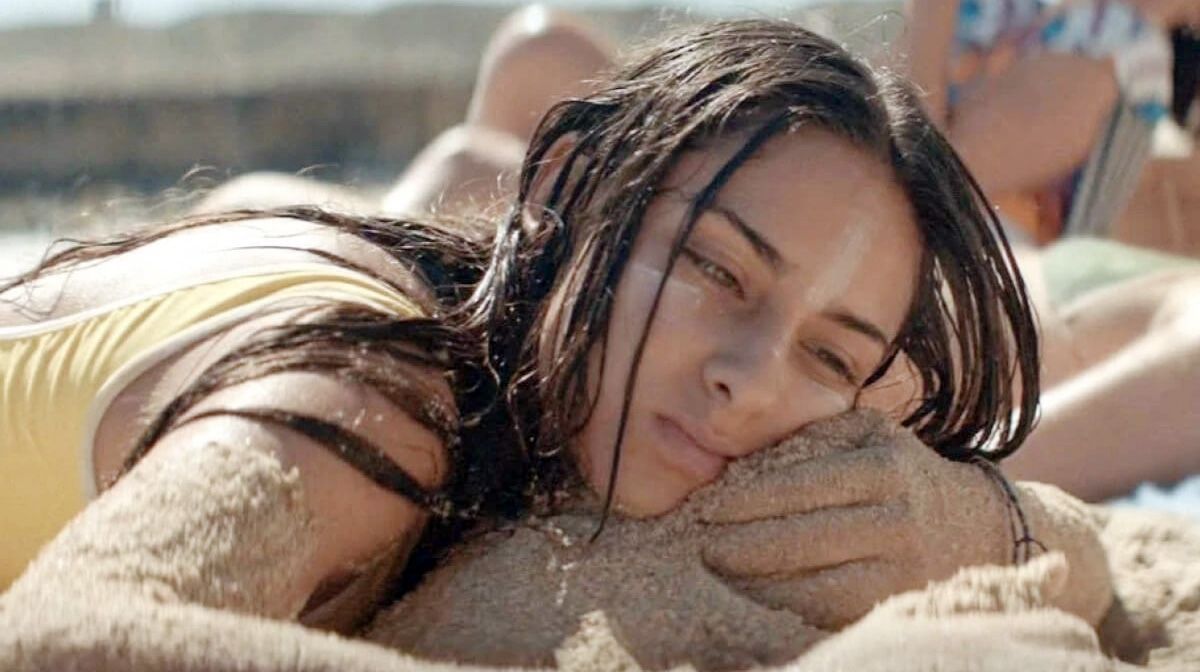 Crítica de "Cuerpo Celeste": duelo íntimo y memoria colectiva en el desierto de Atacama