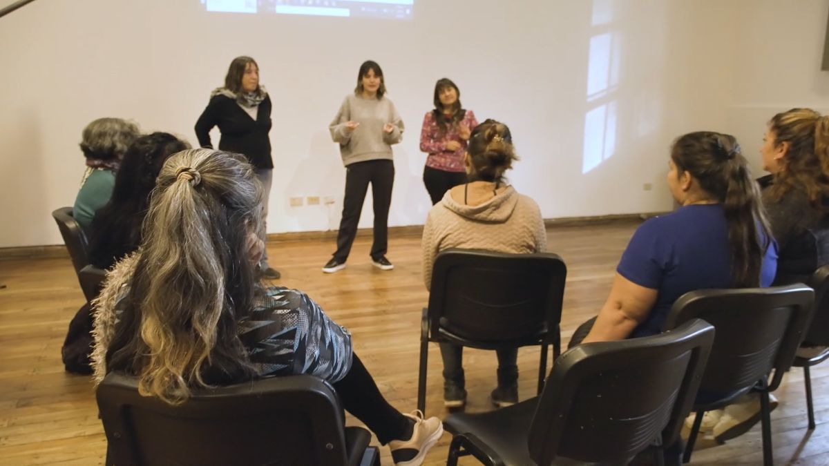 Crítica de “Mujeres, al final de este viaje”: Voces que resisten