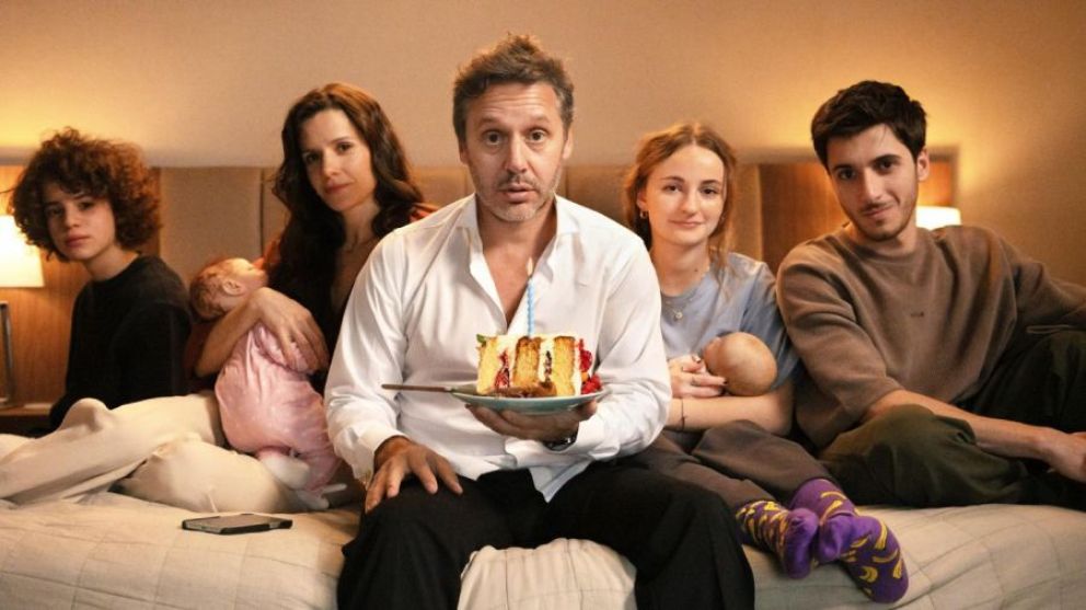 Crítica de "El resto bien": una serie sobre lo que nadie dice de los 50