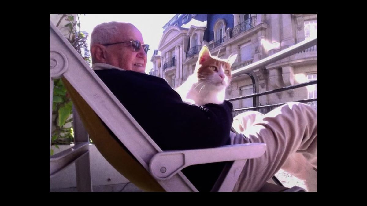 Crítica de “La muerte es algo que les sucede a los demás”: Ana García Blaya y el peso del duelo