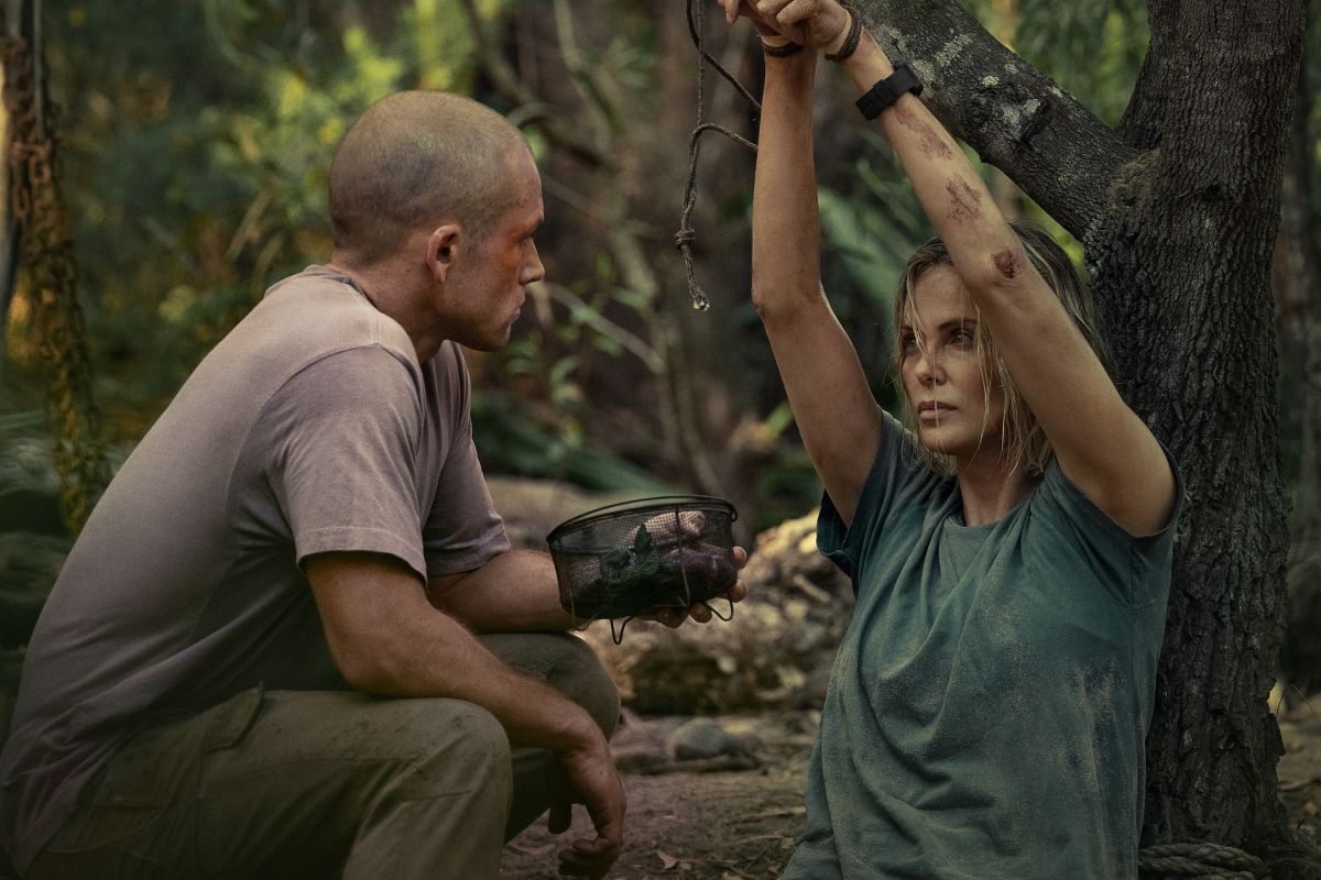 Crítica de “Ápex”: Charlize Theron y Taron Egerton en lucha por ser el depredador dominante