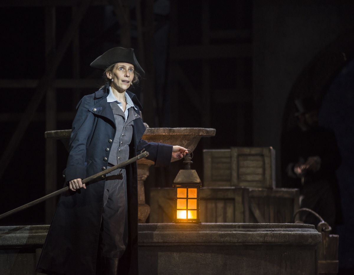 Crítica de "Invasiones I: No bombardeen Buenos Aires": Elena Roger y Charly García en una ópera rock que reescribe la historia