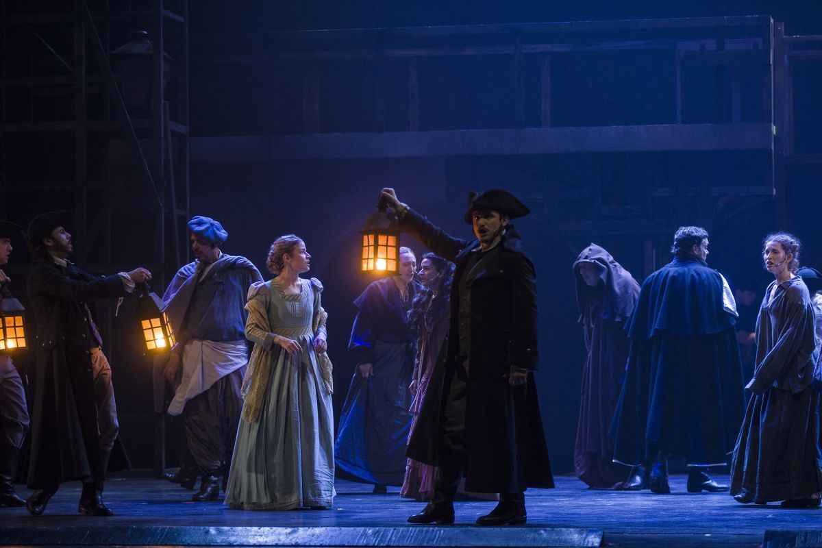 Crítica de "Invasiones I: No bombardeen Buenos Aires": Elena Roger y Charly García en una ópera rock que reescribe la historia