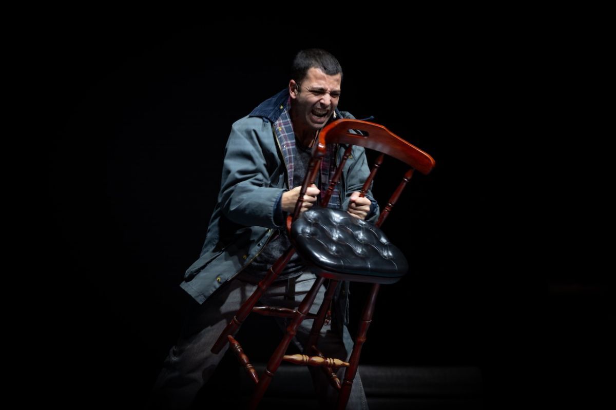 Crítica de “Bebé Reno”: Nazareno Casero lleva el dolor al teatro