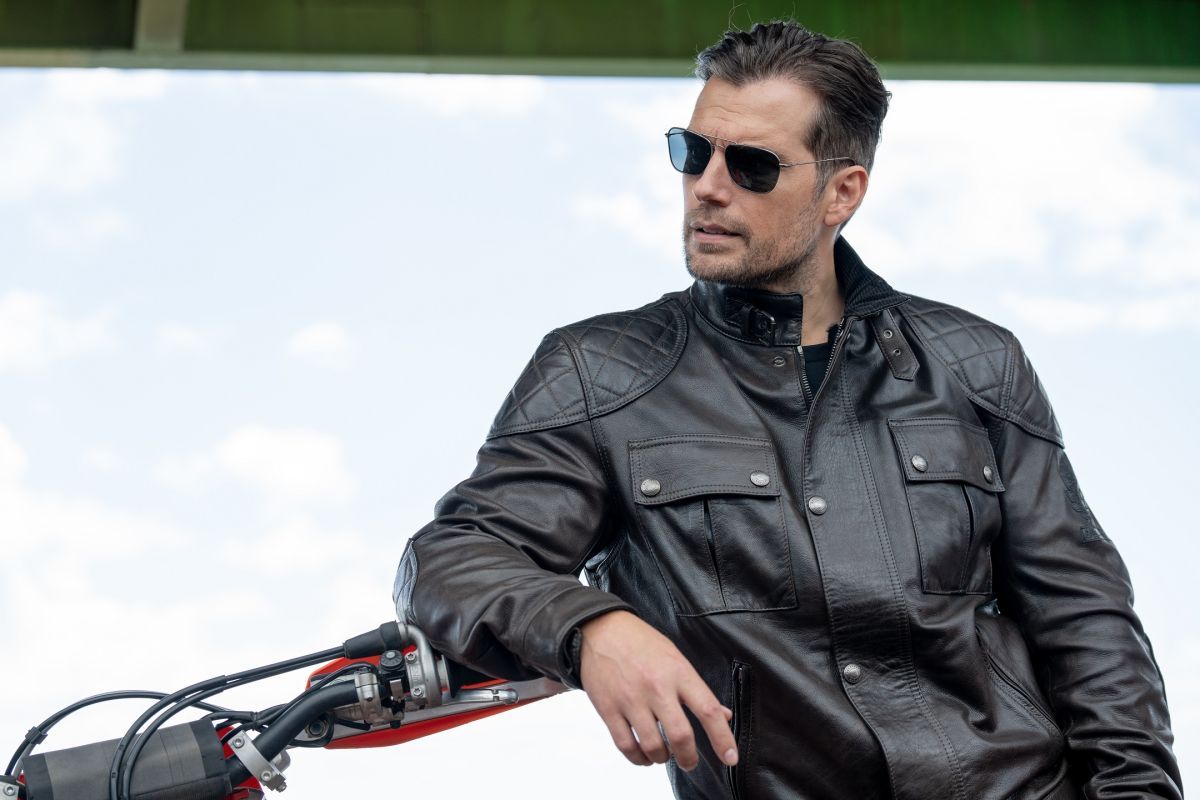 Crítica de “En la zona gris”: Henry Cavill y Jake Gyllenhaal entre el golpe maestro y el caos absoluto
