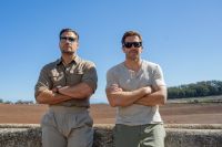 Crítica de “En la zona gris”: Henry Cavill y Jake Gyllenhaal entre el golpe maestro y el caos absoluto