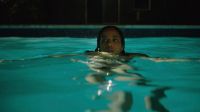 Crítica de “Aguas siniestras”, una piscina de terror
