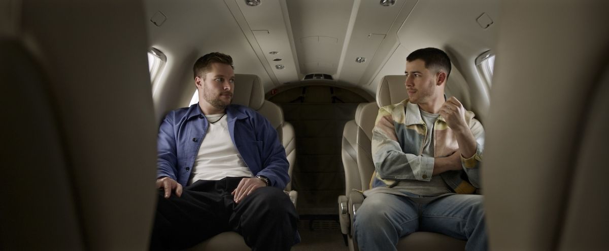 Crítica de “Letras Robadas”: Nick Jonas y Paul Rudd entre el talento y el reconocimiento