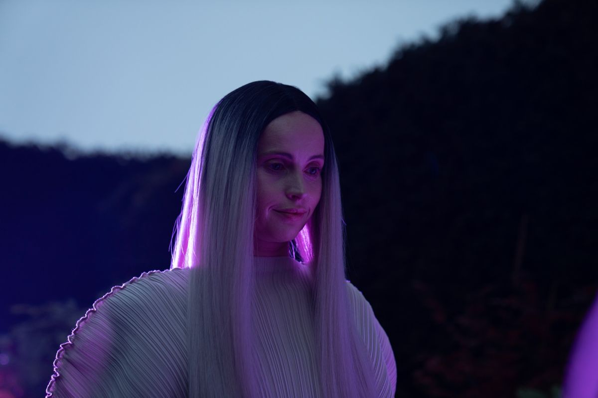 Crítica de "Las 100 Noches del deseo": Maika Monroe y Nicholas Galitzine en una propuesta que no logra sostenerse