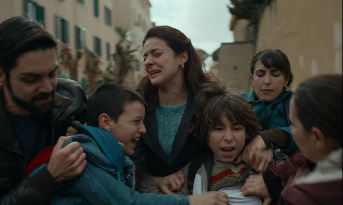Crítica de "Familia": ¿puede la violencia engendrar más que violencia?