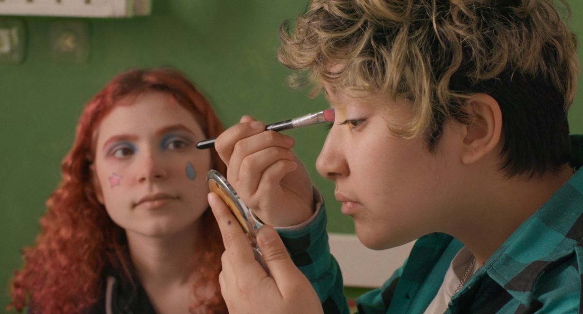 Crítica de “Tristán y los días por venir”: retrato íntimo del crecimiento de un joven trans