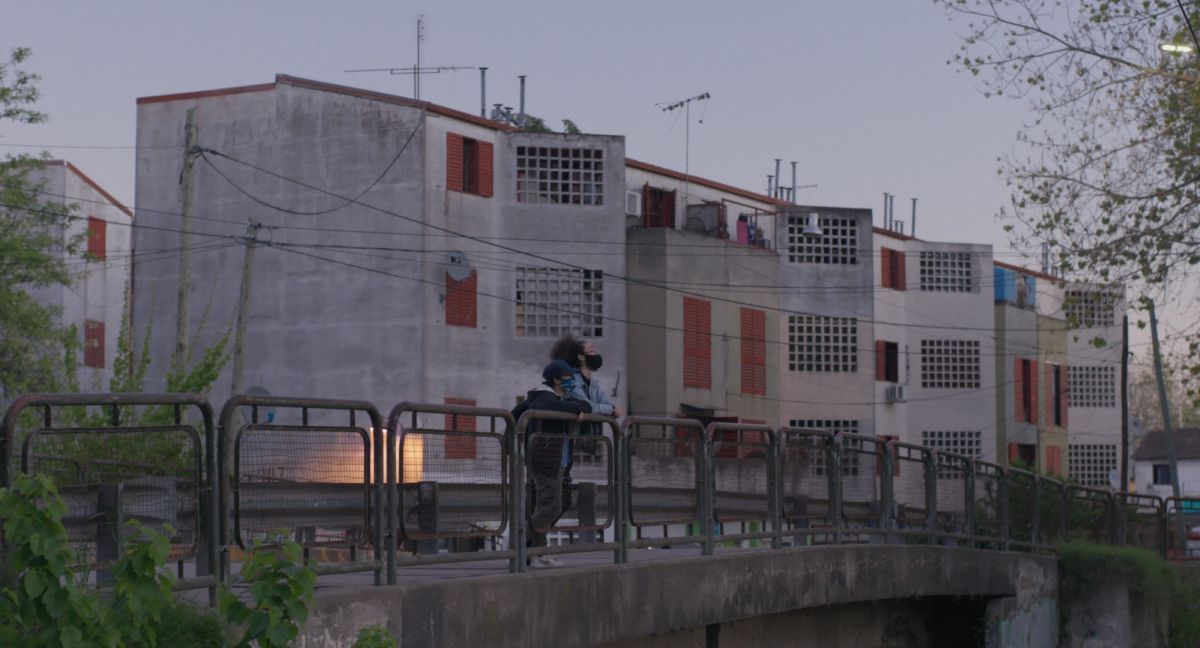 Crítica de “Tristán y los días por venir”: retrato íntimo del crecimiento de un joven trans