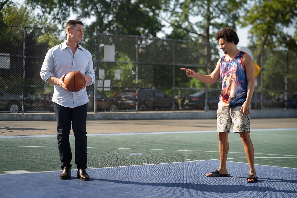 Crítica de "Hermanito": una comedia tonta con John Cena y Eric André