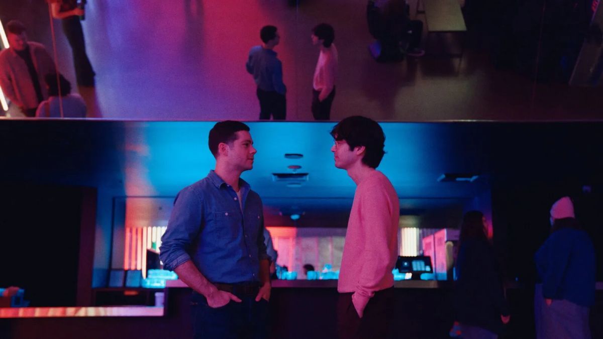 Crítica de "Twinless": James Sweeney, Dylan O'Brien y la otra mitad que falta