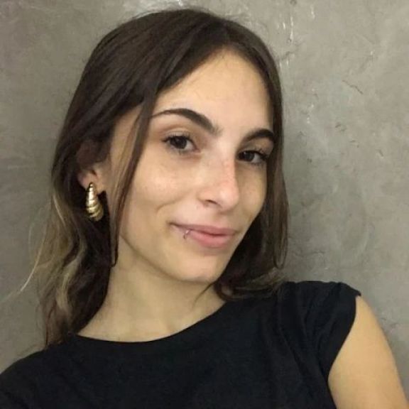 Lola Tirado