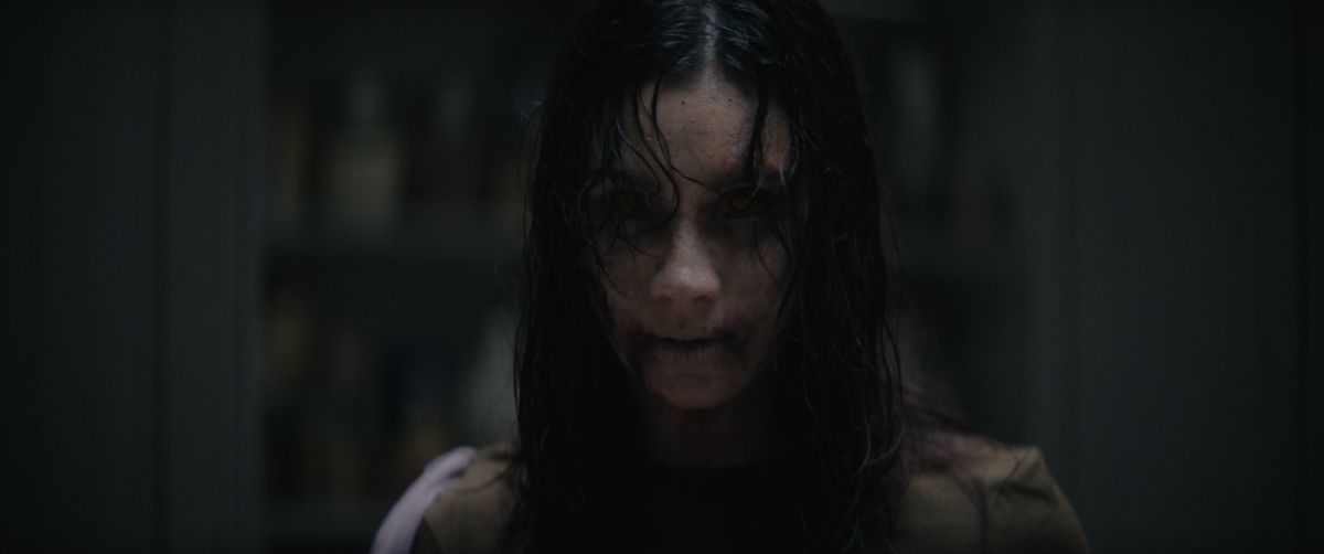 Crítica de “Evil Dead: En llamas”: Sam Raimi y un verdadero infierno familiar