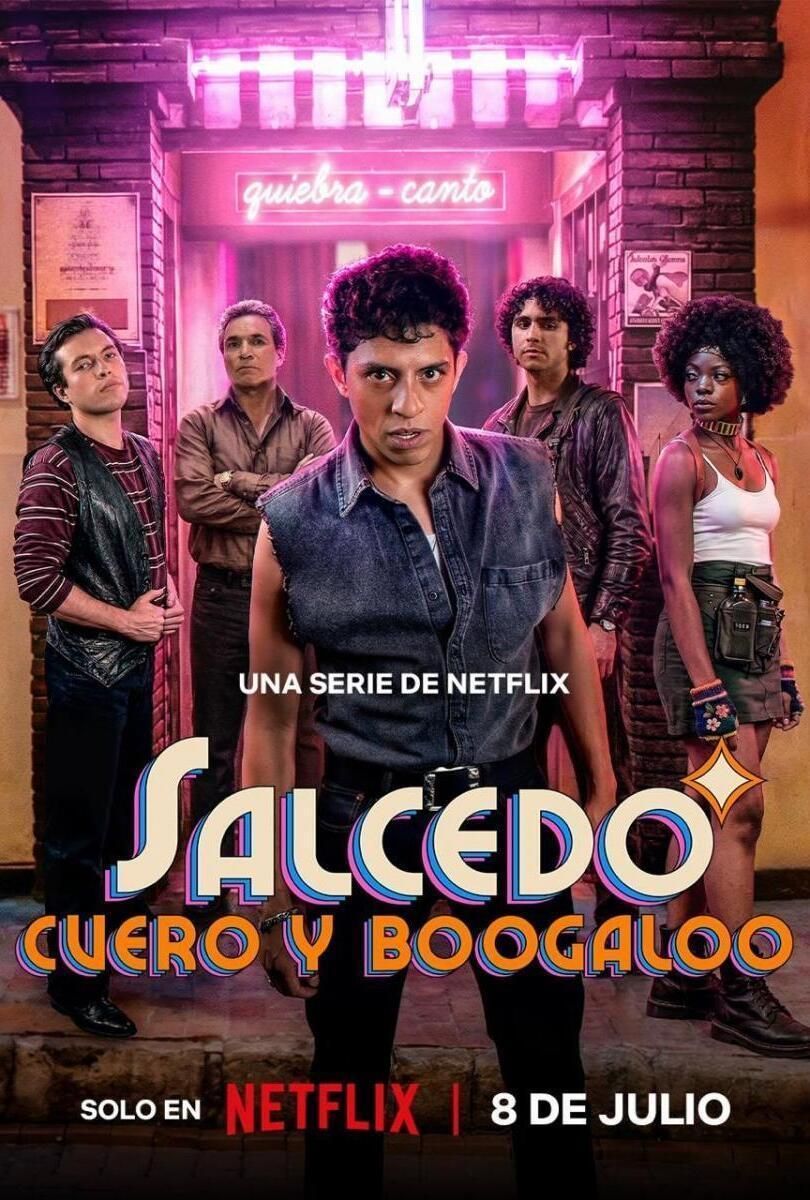 Crítica de "Salcedo, cuero y boogaloo": la salsa marca el ritmo de un relato que no puede crecer