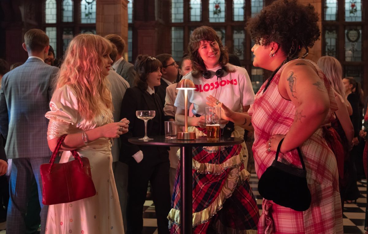 Crítica de "Emily, ¿Dónde estás?": una comedia romántica en busca de la 'Manic Pixie Dream Girl'