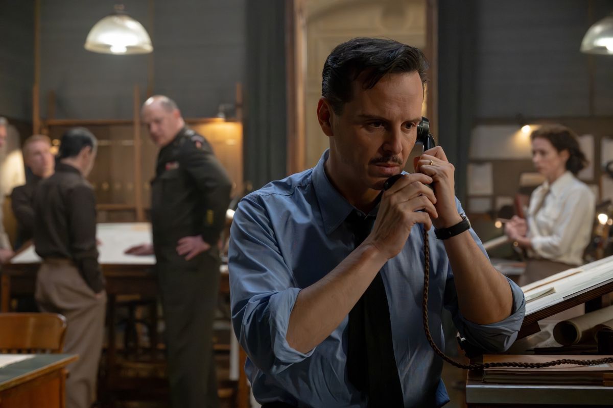 Crítica de “El día D: Bajo presión”: Andrew Scott y Brendan Fraser en una guerra contra el tiempo