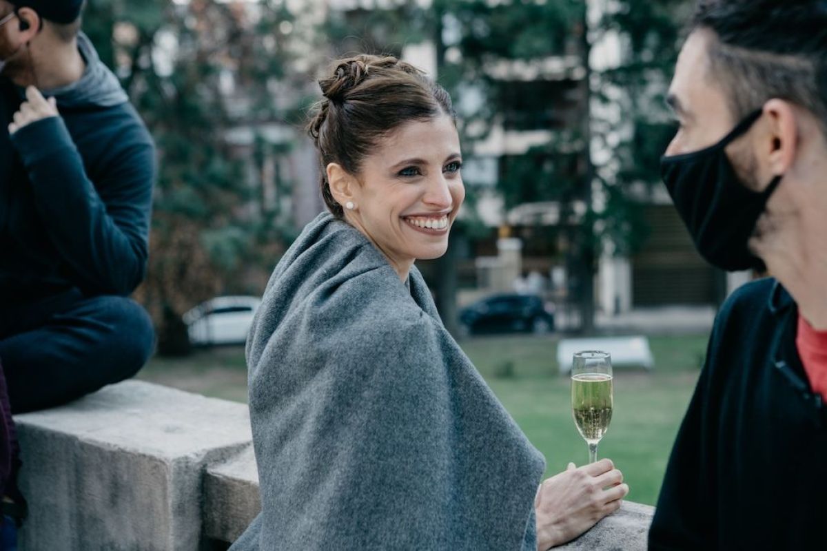 Gastón Revol Molina retrata un matrimonio misterioso a través de “El club de pesca”