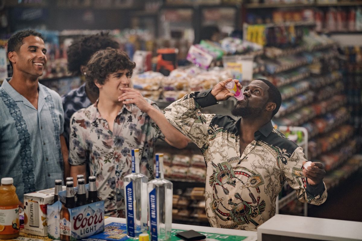 Crítica de “72 horas”: Kevin Hart y un choque generacional sin demasiada gracia