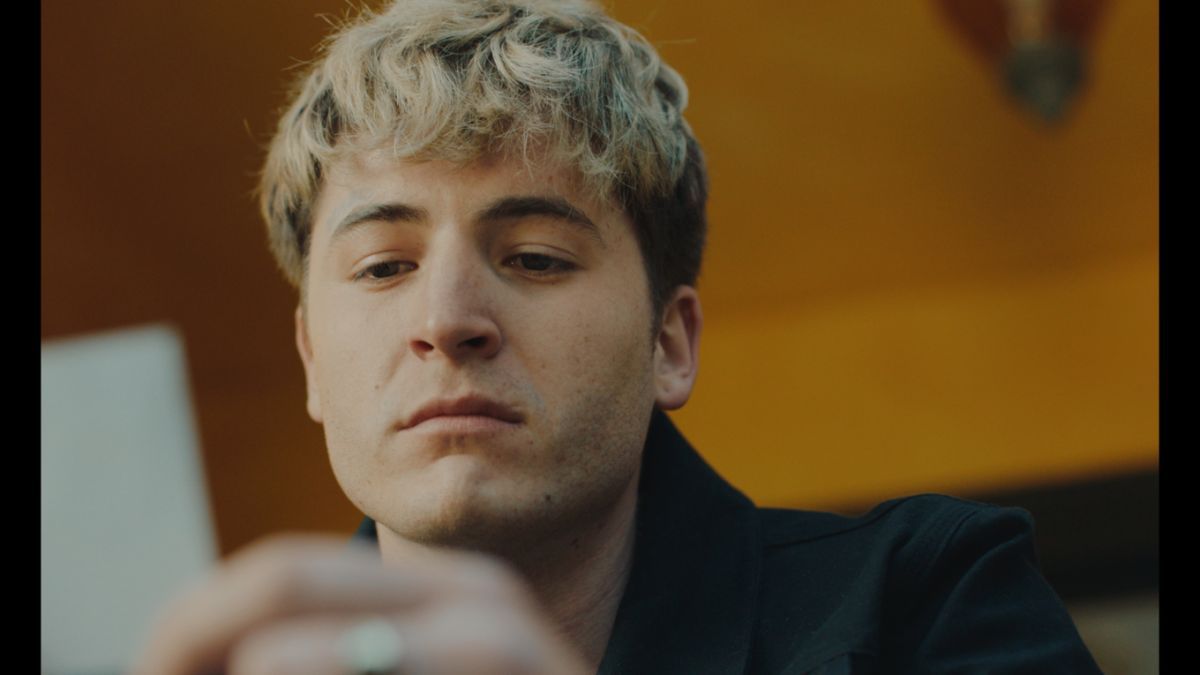 Crítica de "Blue Film": la polémica película gay que lleva el deseo hasta un límite incómodo