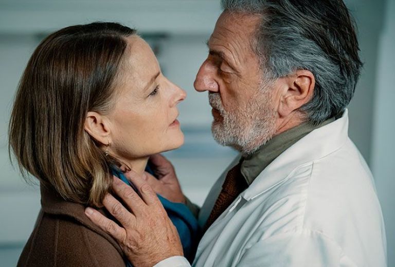 Crítica de “Una vida privada”: Jodie Foster y la culpa de una psicóloga