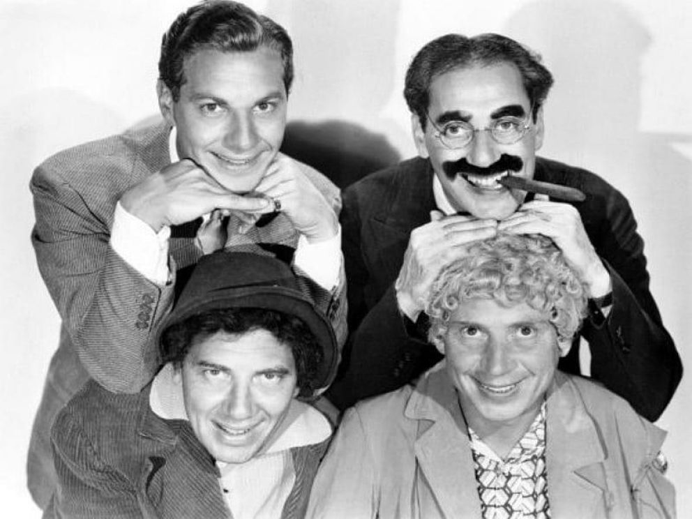 Los cuatro Hermanos Marx en cinco películas para seguir riendo