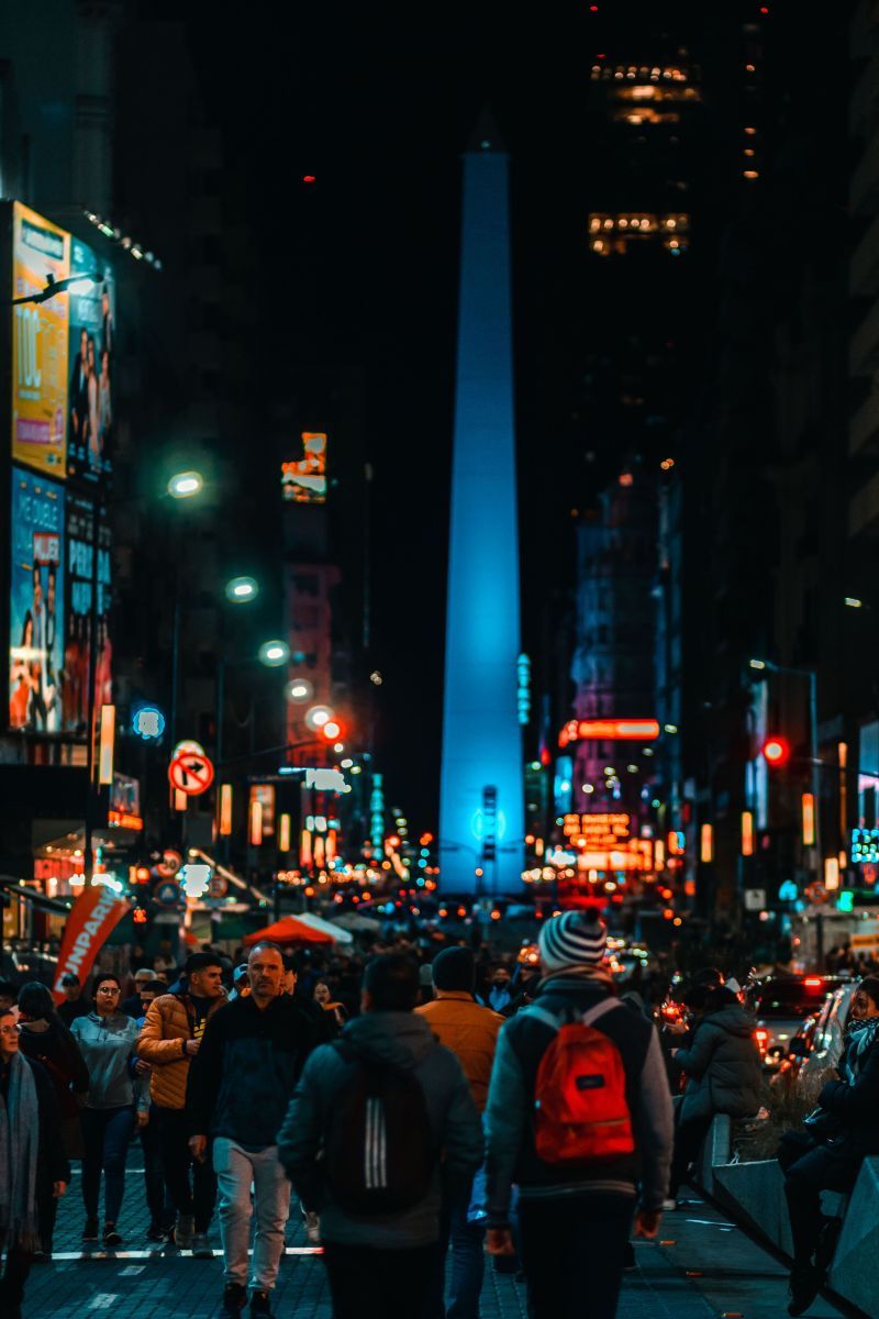 Buenos Aires celebra los 100 años de René Goscinny con cine y mapping en el Obelisco