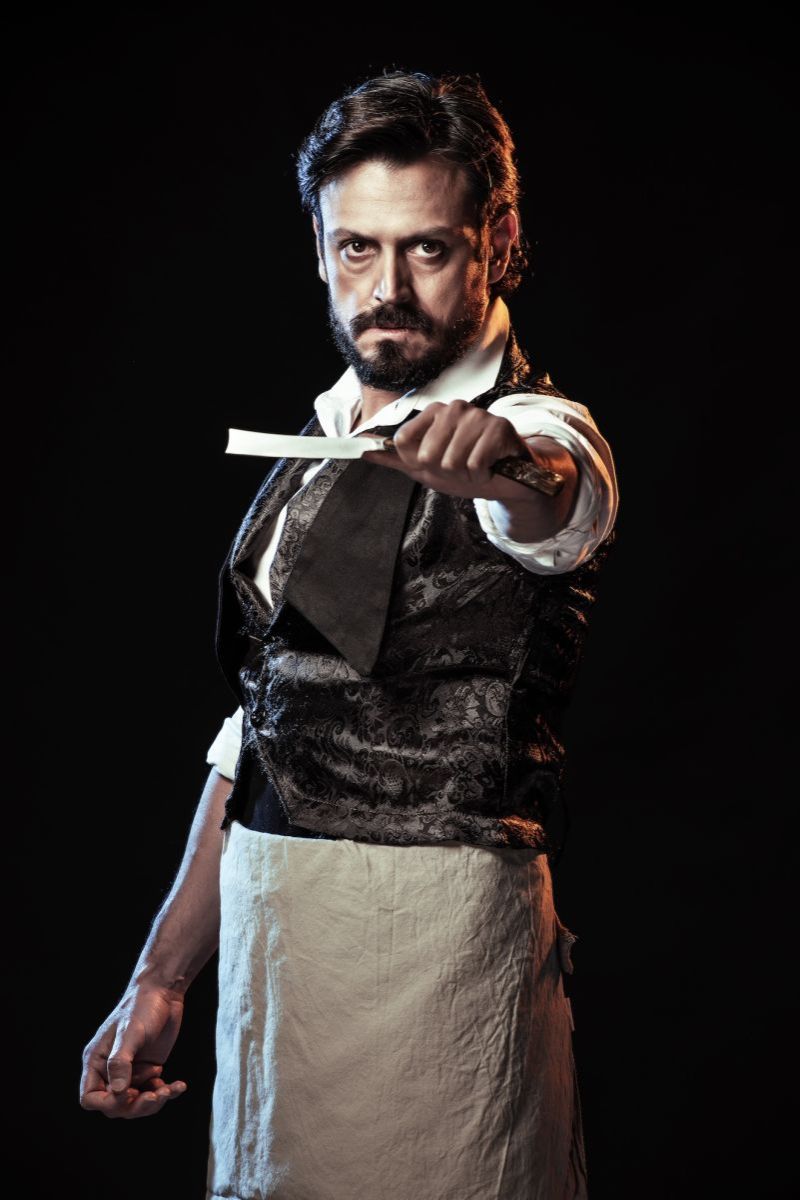 “Sweeney Todd” lleva a Emmanuel Degracia al límite con uno de los papeles más complejos del teatro musical
