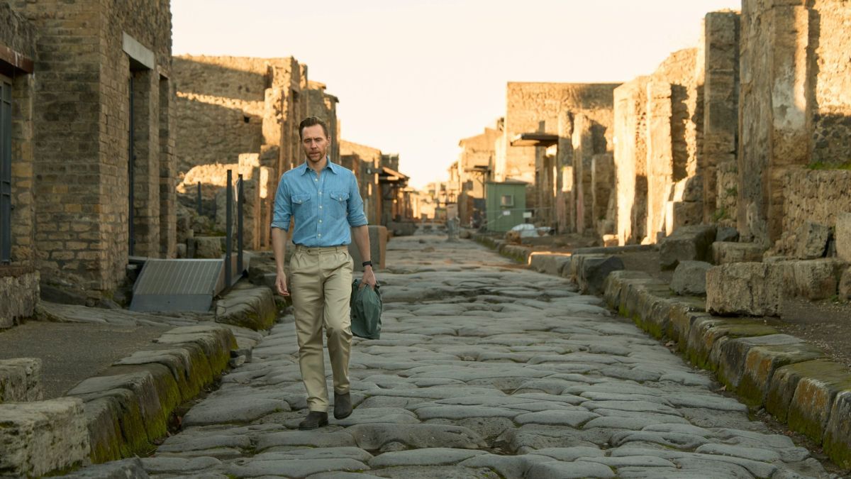 Crítica de “Pompeya: Antes del desastre”: Tom Hiddleston y un más allá del tiempo