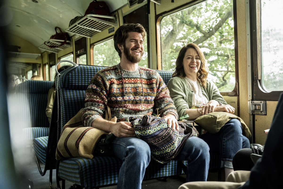 Crítica de “El árbol mágico”: Andrew Garfield y Claire Foy en una exótica fábula sobre la imaginación